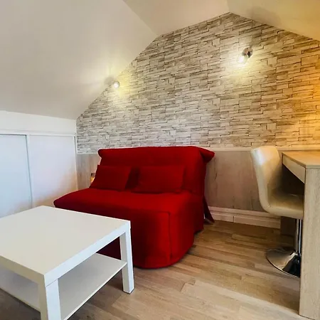 Le Nid De Velpeau - Studio In The Heart Of Velpeau *