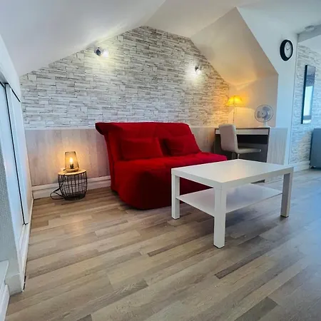 Le Nid De Velpeau - Studio In The Heart Of Velpeau *