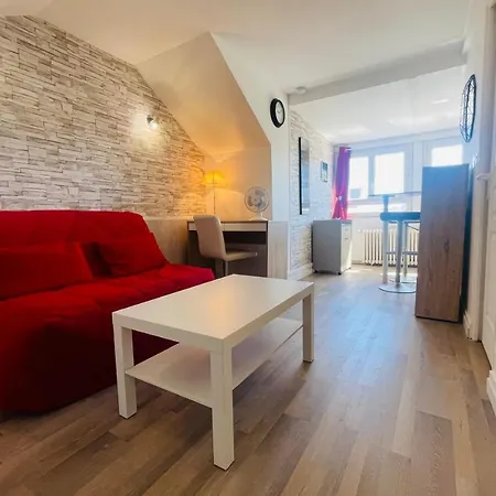 Le Nid De Velpeau - Studio In The Heart Of Velpeau * Tours