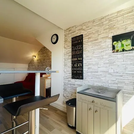 Le Nid De Velpeau - Studio In The Heart Of Velpeau *